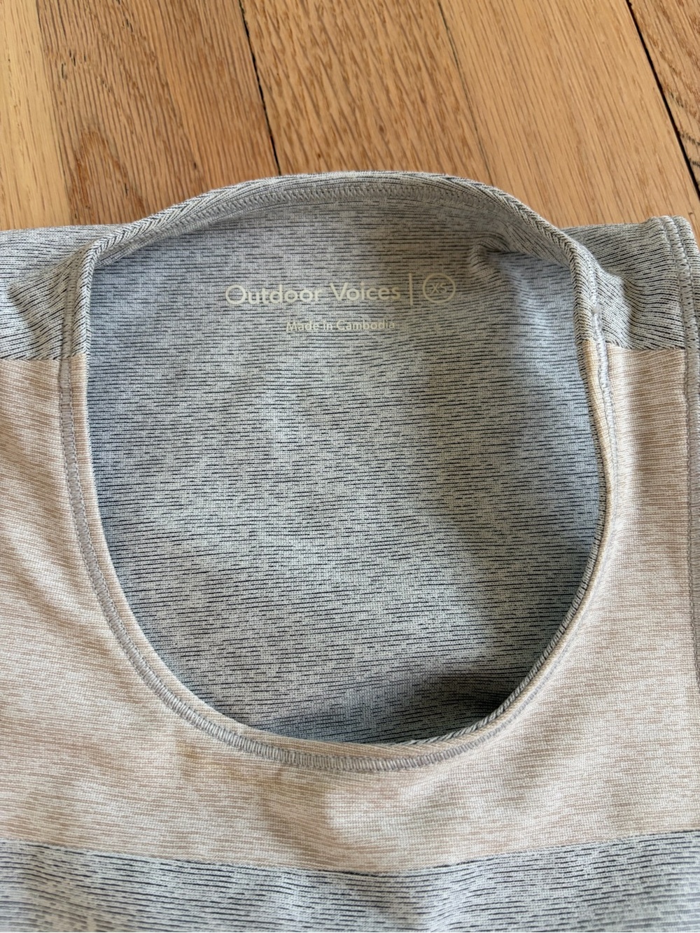 OV Colorblock Workout Set - Picture 2 of 3